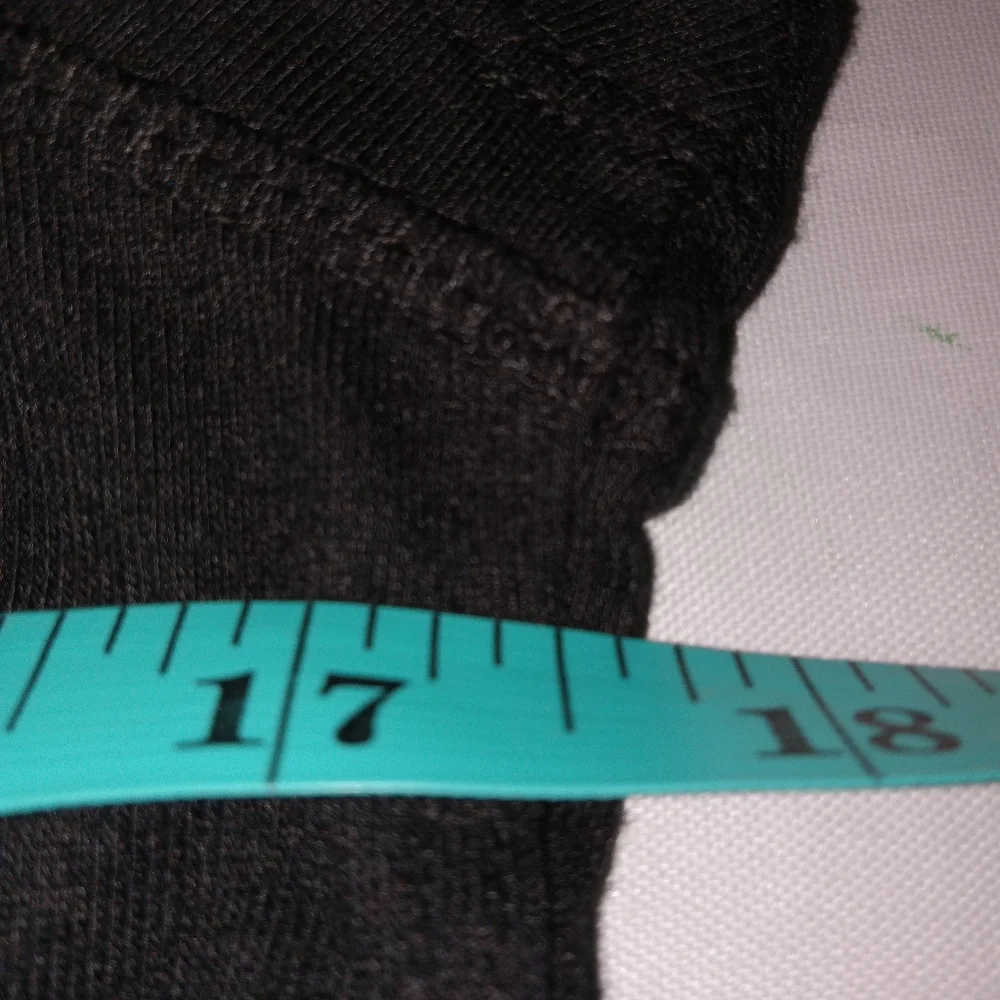Simply Vera Vera Wang Black Pullover Large - Picture 10 of 10